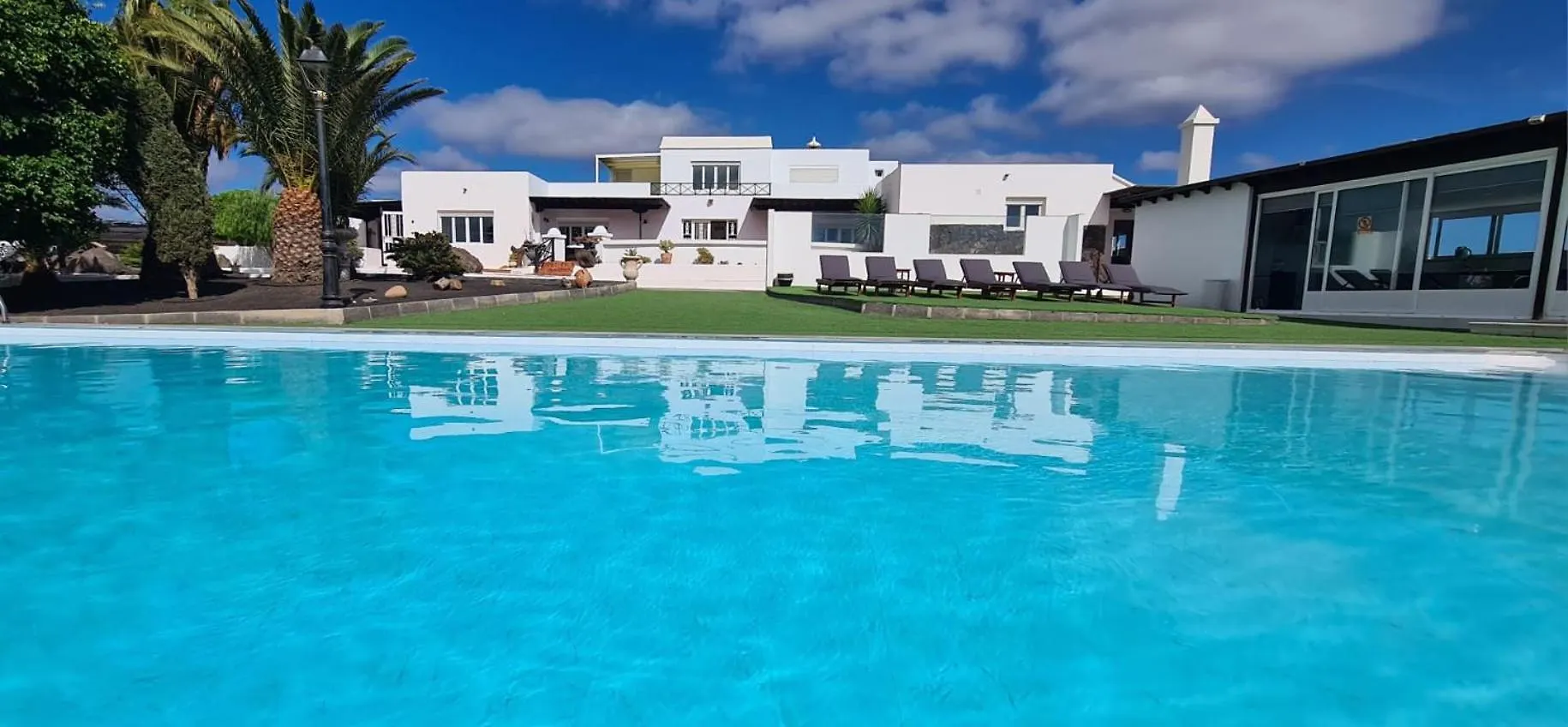 Renovated Villa Mahalo With Swimming Pool & Tennis Court Tias